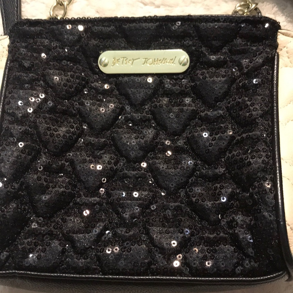 {Betsey Johnson} crossbody Purse - Picture 3 of 8